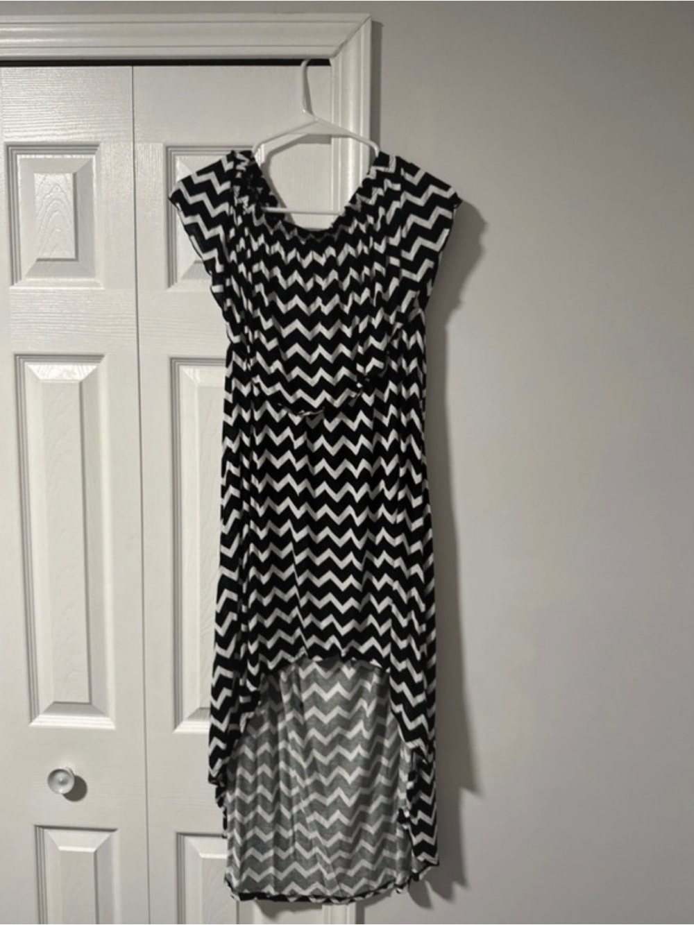 T.J.Maxx Black & White Chevron Hi-Low Dress NWT